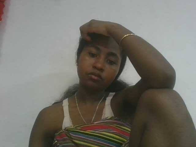 Marinah1a live cam on BongaCams