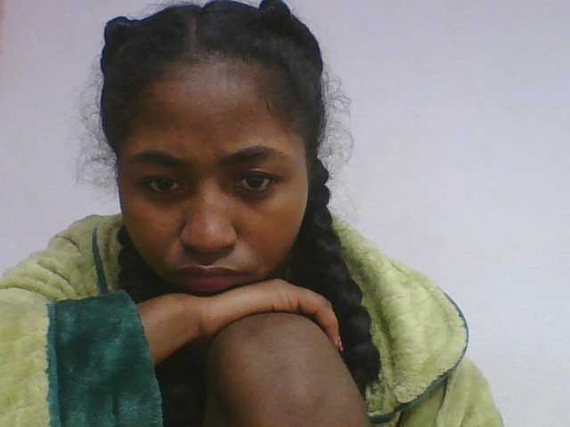 Marinah1a live cam on BongaCams