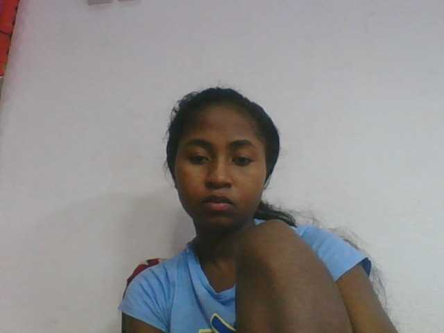Marinah1a live cam on BongaCams