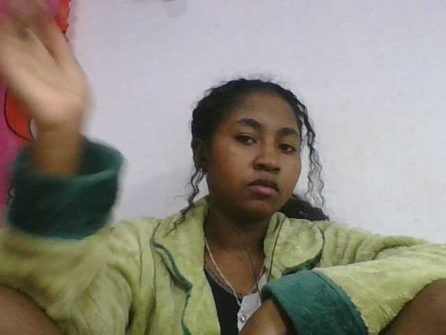 Marinah1a live cam on BongaCams