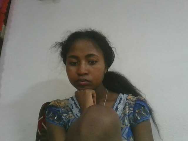 Marinah1a live cam on BongaCams