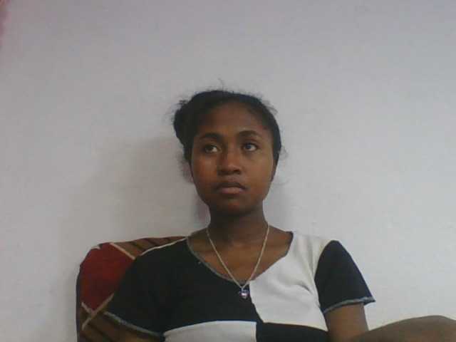 Marinah1a live cam on BongaCams
