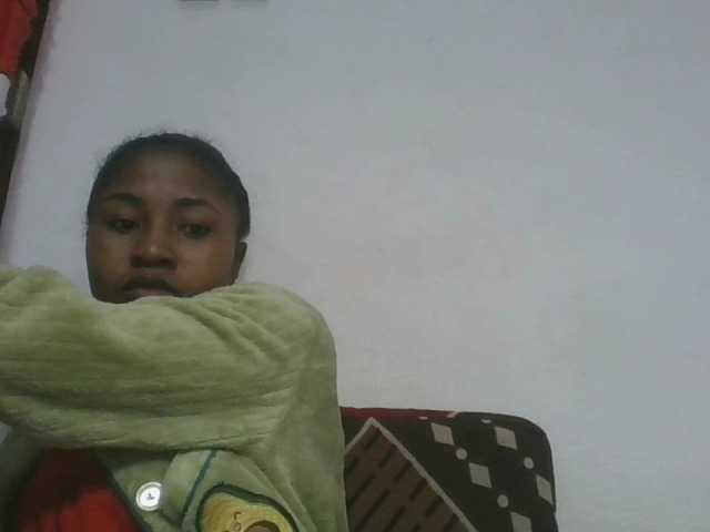 Marinah1a live cam on BongaCams