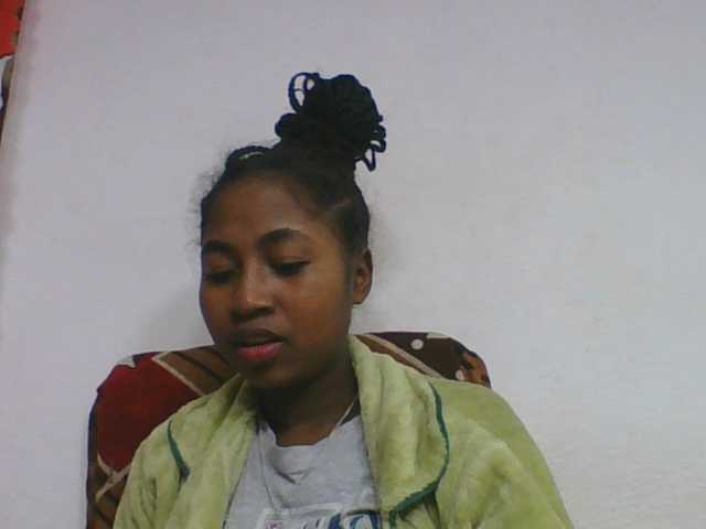 Marinah1a live cam on BongaCams