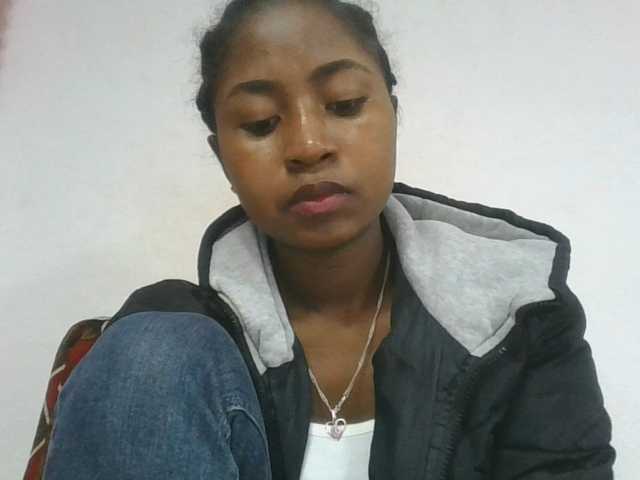 Marinah1a live cam on BongaCams