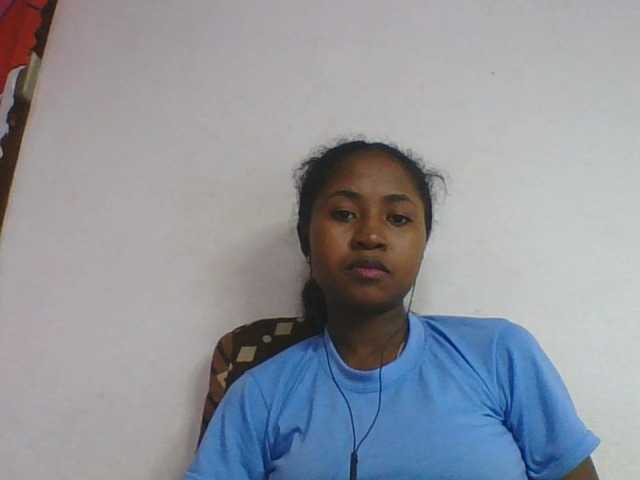Marinah1a live cam on BongaCams