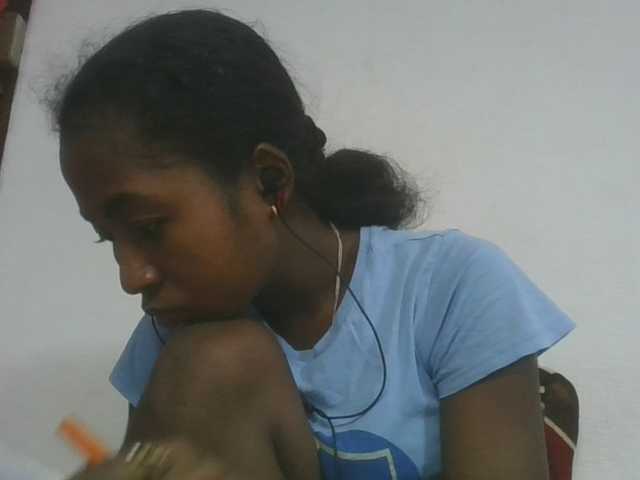 Marinah1a live cam on BongaCams