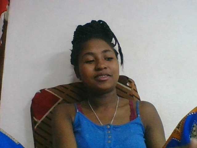 Marinah1a live cam on BongaCams