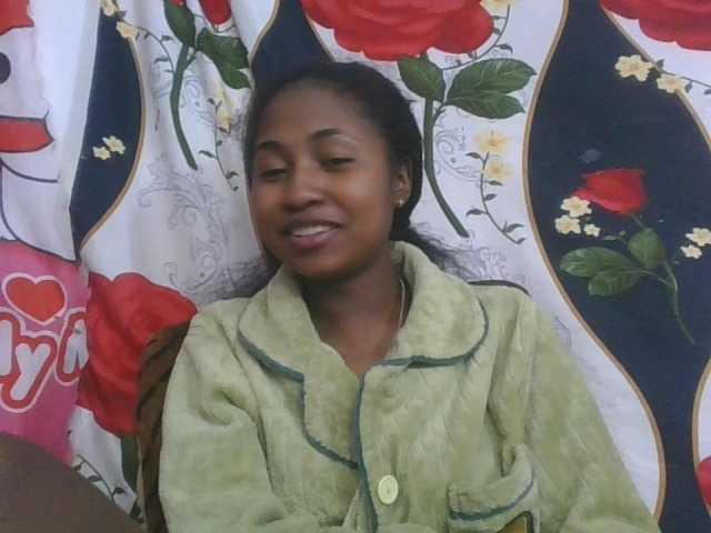 Marinah1a live cam on BongaCams