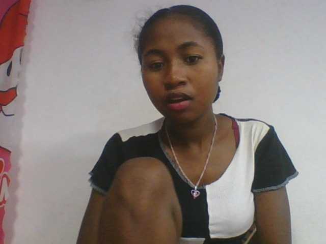 Marinah1a live cam on BongaCams