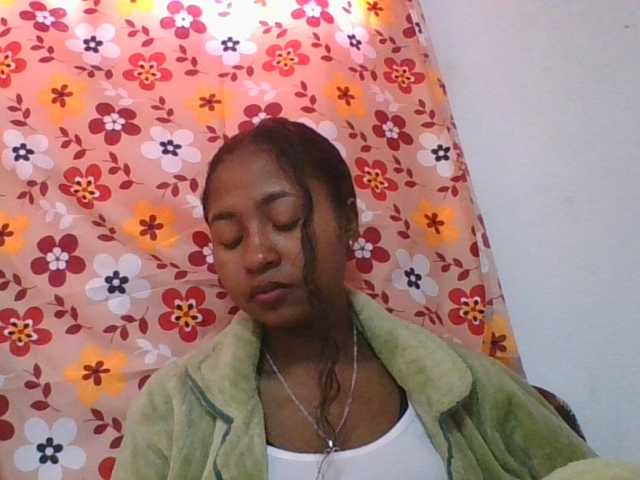 Marinah1a live cam on BongaCams