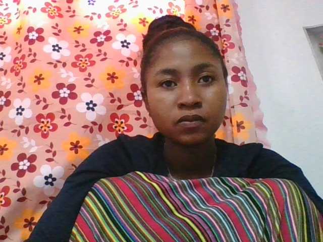 Marinah1a live cam on BongaCams