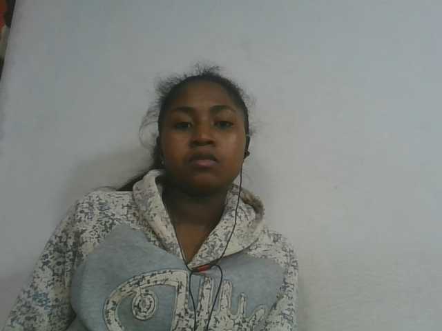 Marinah1a live cam on BongaCams