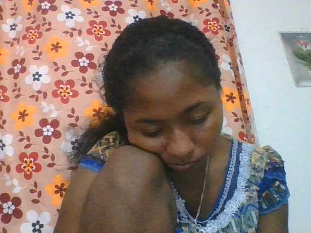 Marinah1a live cam on BongaCams