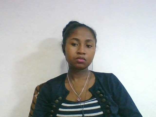 Marinah1a live cam on BongaCams