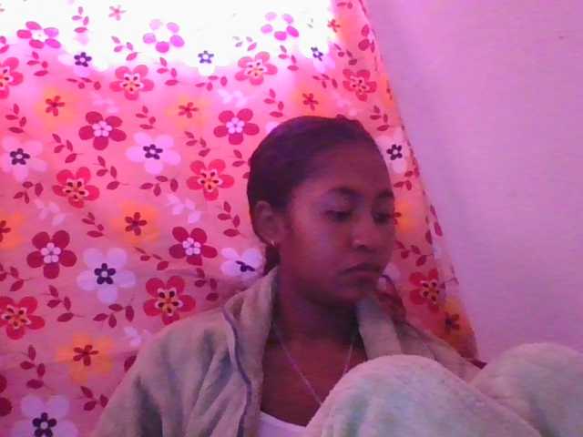 Marinah1a live cam on BongaCams