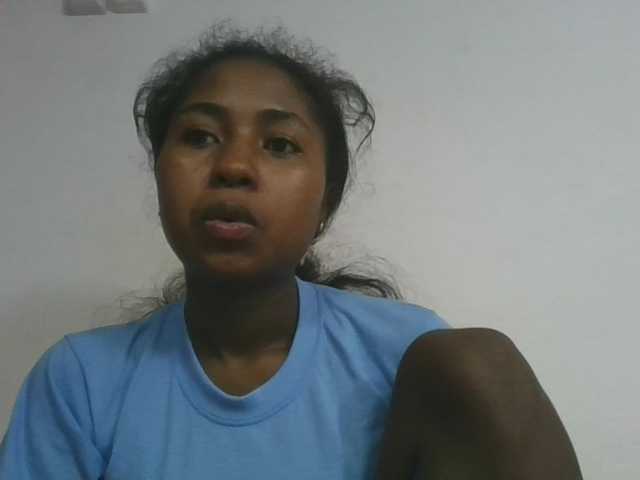 Marinah1a live cam on BongaCams