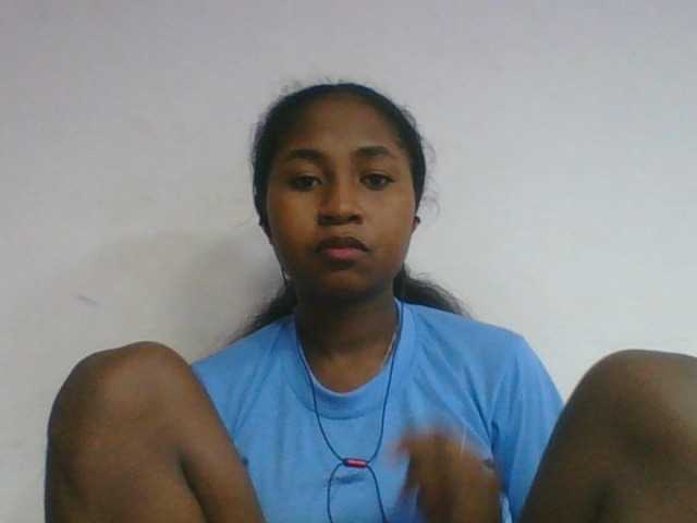 Marinah1a live cam on BongaCams