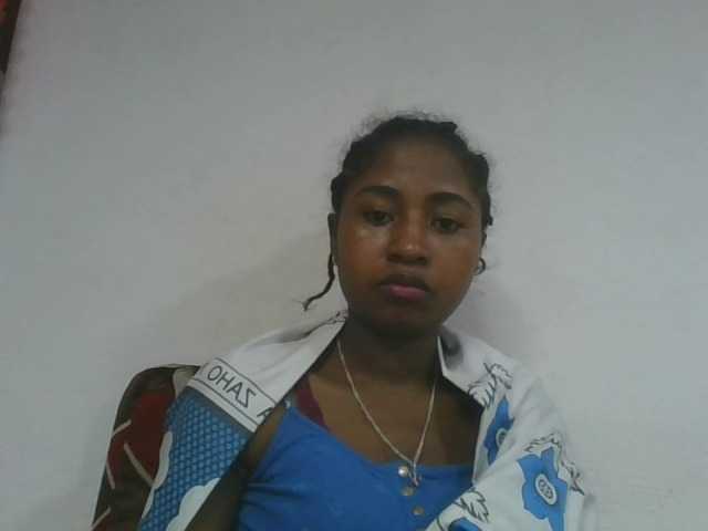 Marinah1a live cam on BongaCams