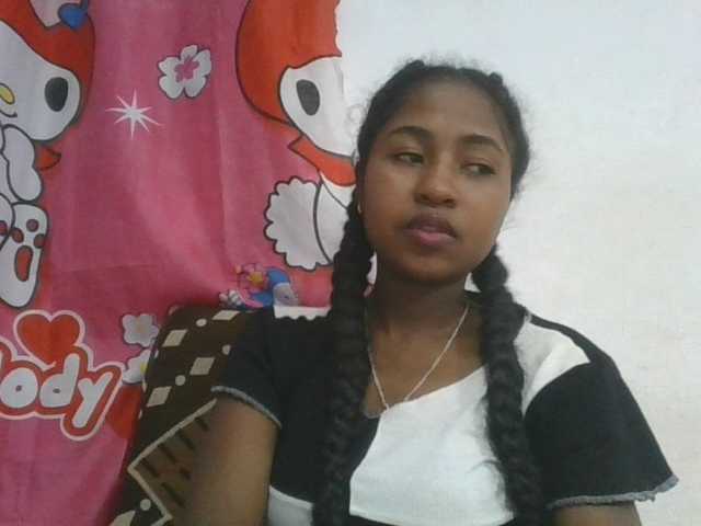 Marinah1a live cam on BongaCams