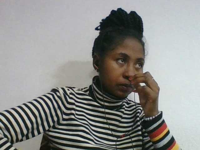 Marinah1a live cam on BongaCams