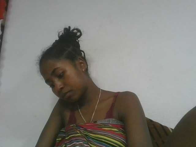 Marinah1a live cam on BongaCams