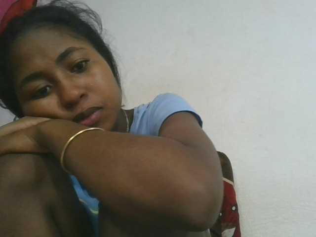 Marinah1a live cam on BongaCams