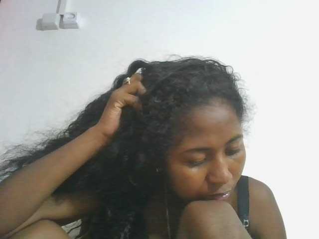 Marinah1a live cam on BongaCams