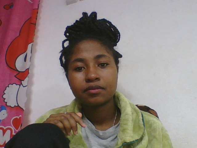 Marinah1a live cam on BongaCams