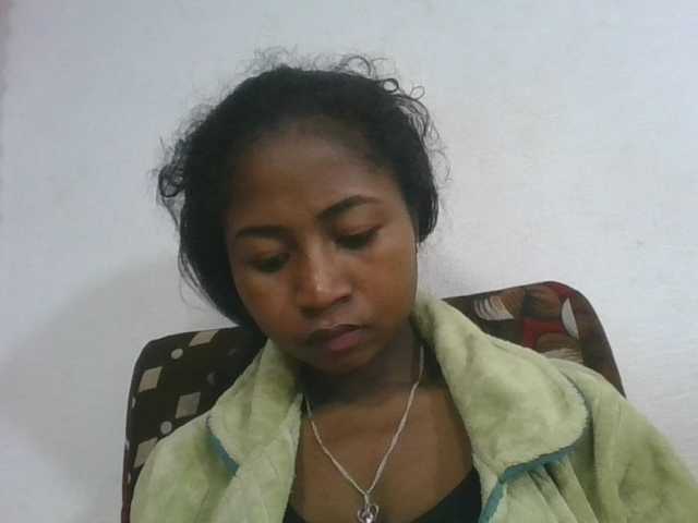Marinah1a live cam on BongaCams