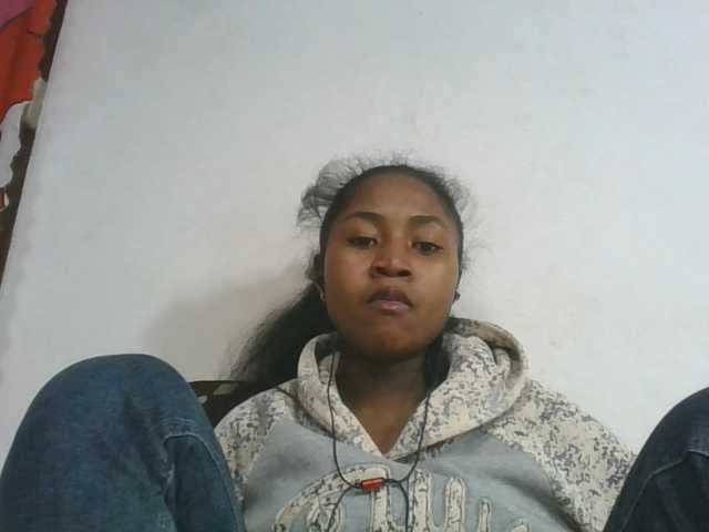 Marinah1a live cam on BongaCams