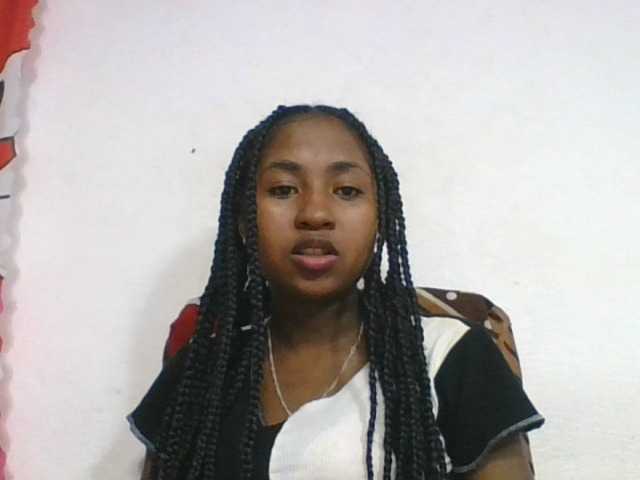 Marinah1a live cam on BongaCams