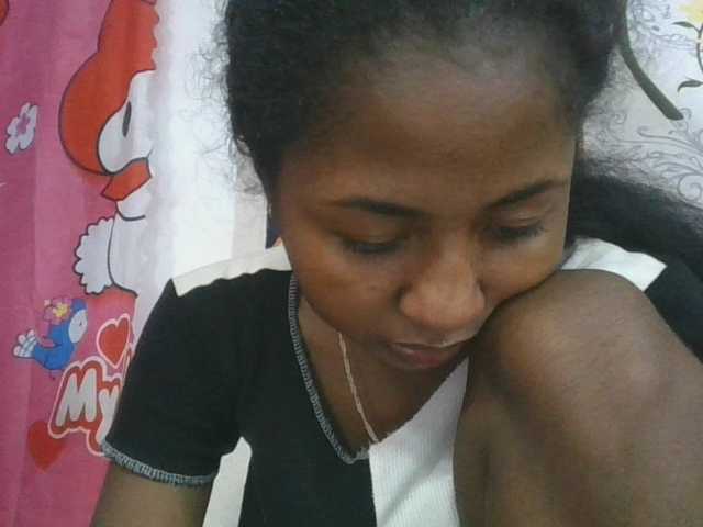 Marinah1a live cam on BongaCams