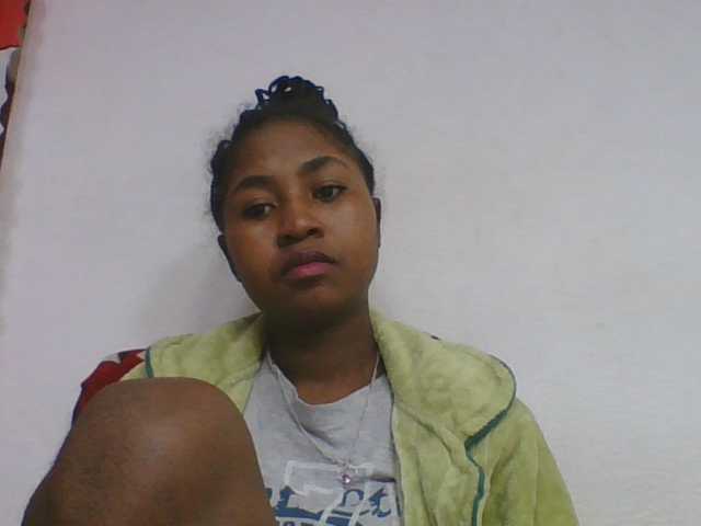 Marinah1a live cam on BongaCams
