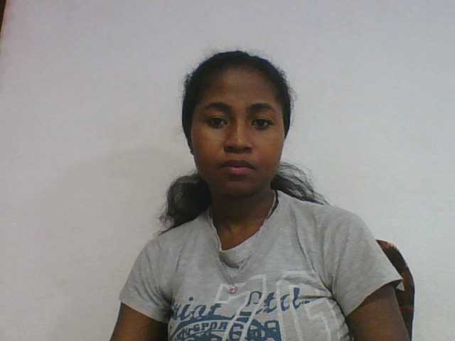 Marinah1a live cam on BongaCams
