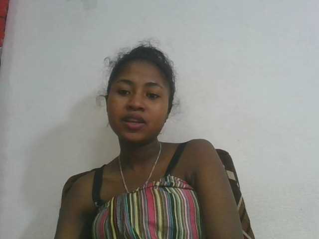 Marinah1a live cam on BongaCams