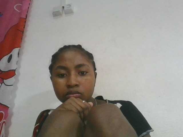 Marinah1a live cam on BongaCams