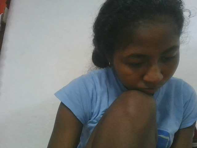 Marinah1a live cam on BongaCams