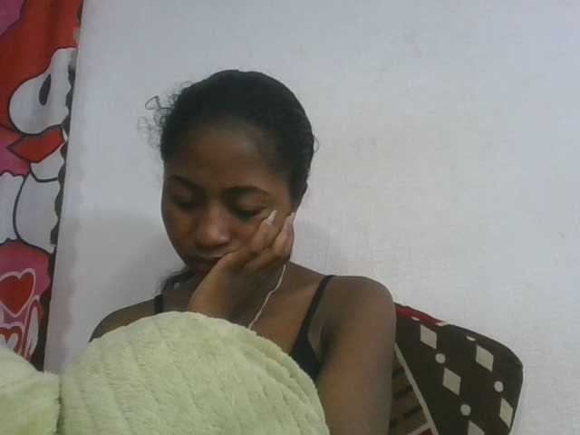 Marinah1a live cam on BongaCams