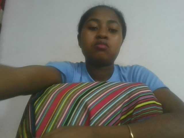 Marinah1a live cam on BongaCams