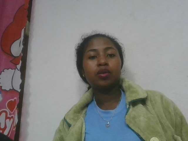 Marinah1a live cam on BongaCams