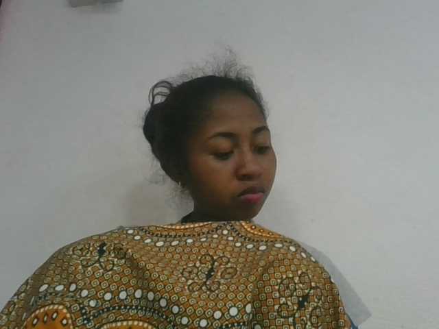 Marinah1a live cam on BongaCams