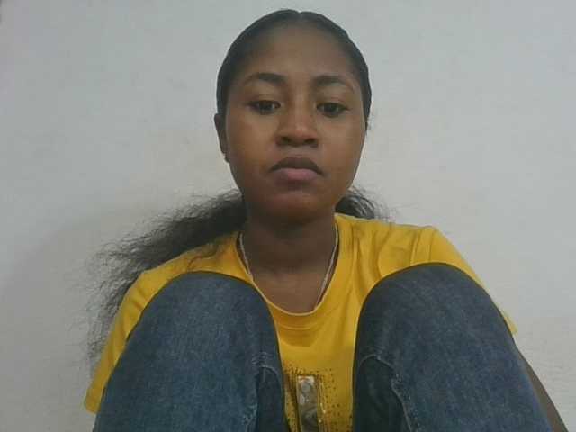 Marinah1a live cam on BongaCams