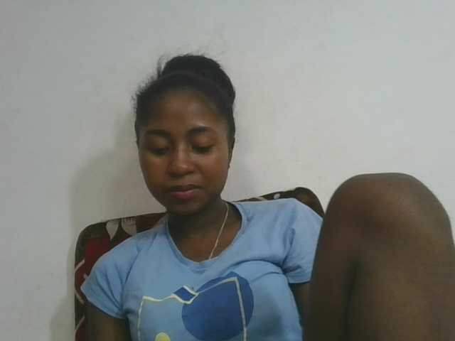 Marinah1a live cam on BongaCams