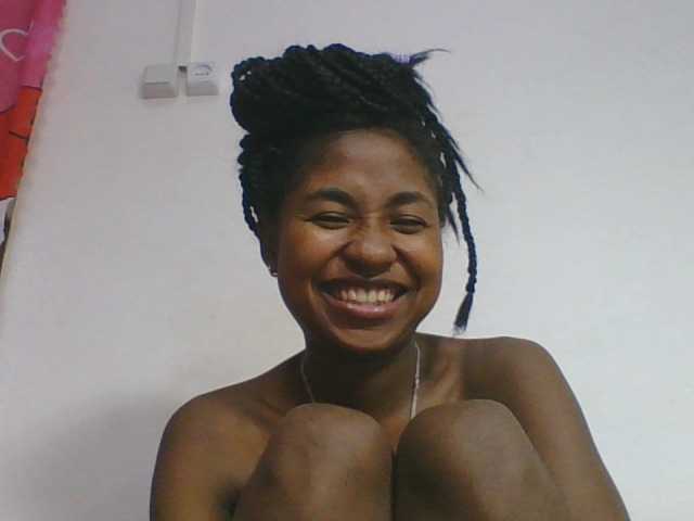Marinah1a live cam on BongaCams