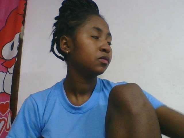 Marinah1a live cam on BongaCams