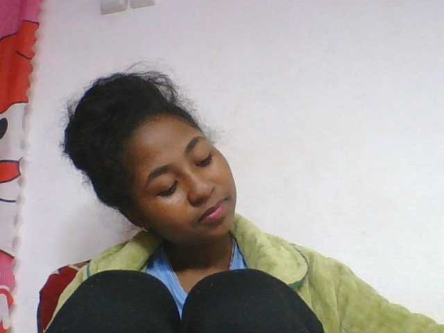 Marinah1a live cam on BongaCams