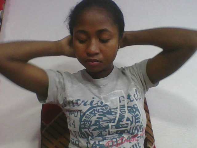 Marinah1a live cam on BongaCams