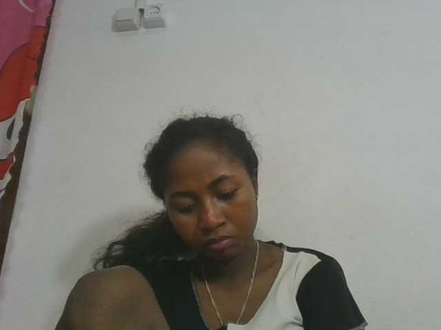Marinah1a live cam on BongaCams