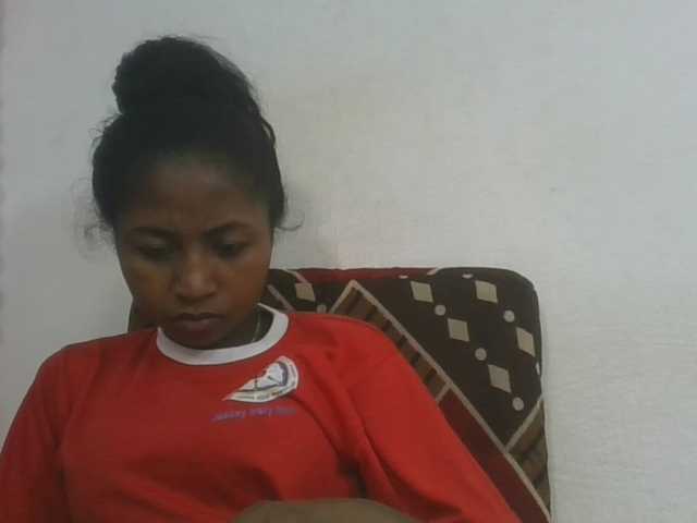 Marinah1a live cam on BongaCams